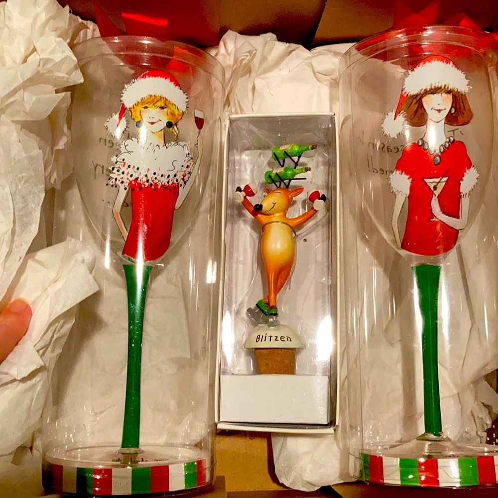 NIB Christmas Wine Glass set w/ festive cork - Picture 1 of 10